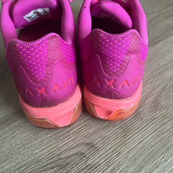 Nike Running shoe - Picture 3 of 5